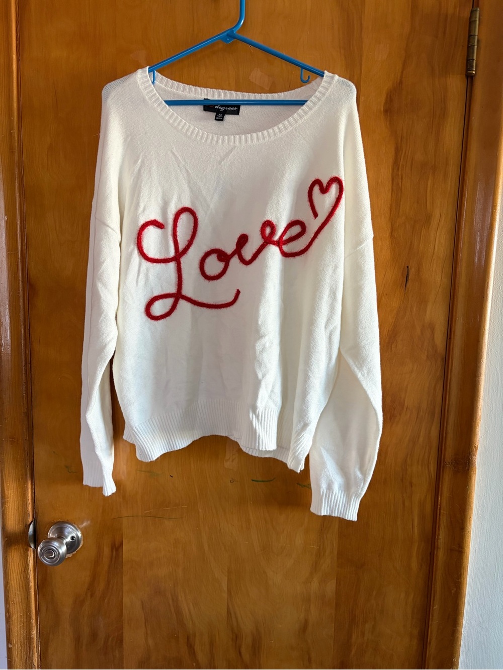 32 Degrees White Crewneck Sweater with Red 'Love' Script